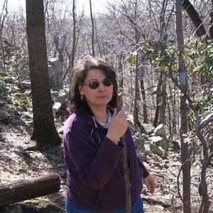 Meet your Posher, Dee